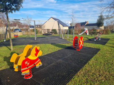 Une nouvelle aire de jeu quartier "Les Plantes"